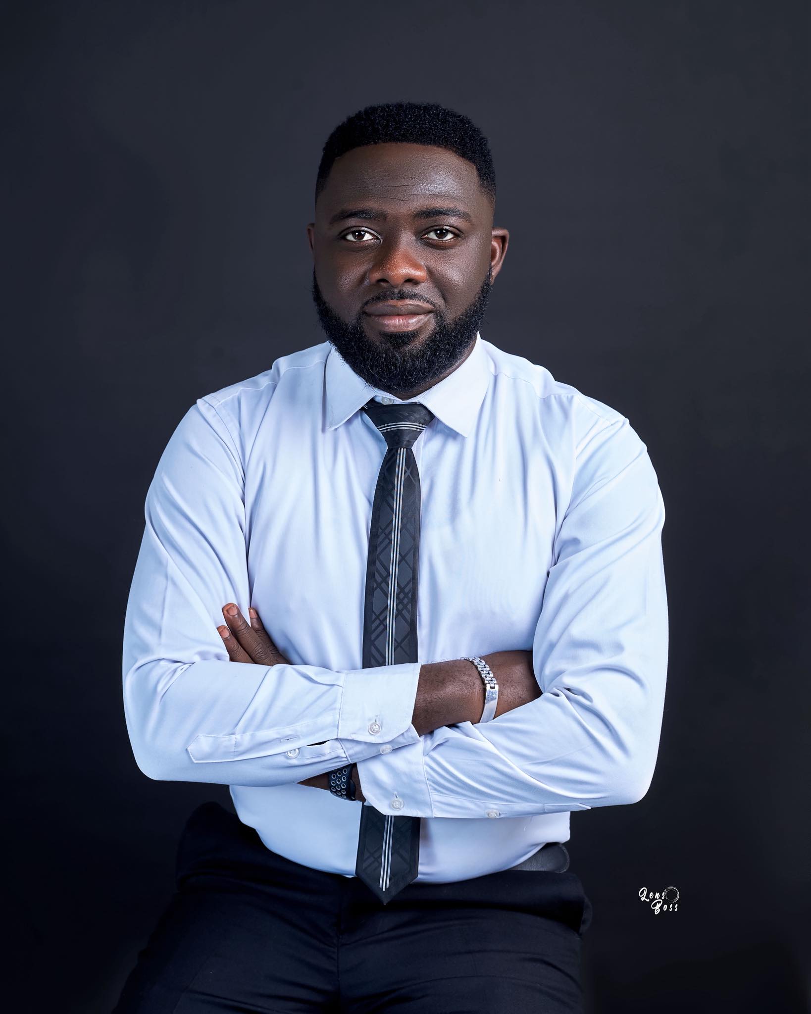 SHOULD A GOSPEL ARTISTE SELL HIS IMAGE/BRAND FIRST OR HIS SONGS/PRODUCT?